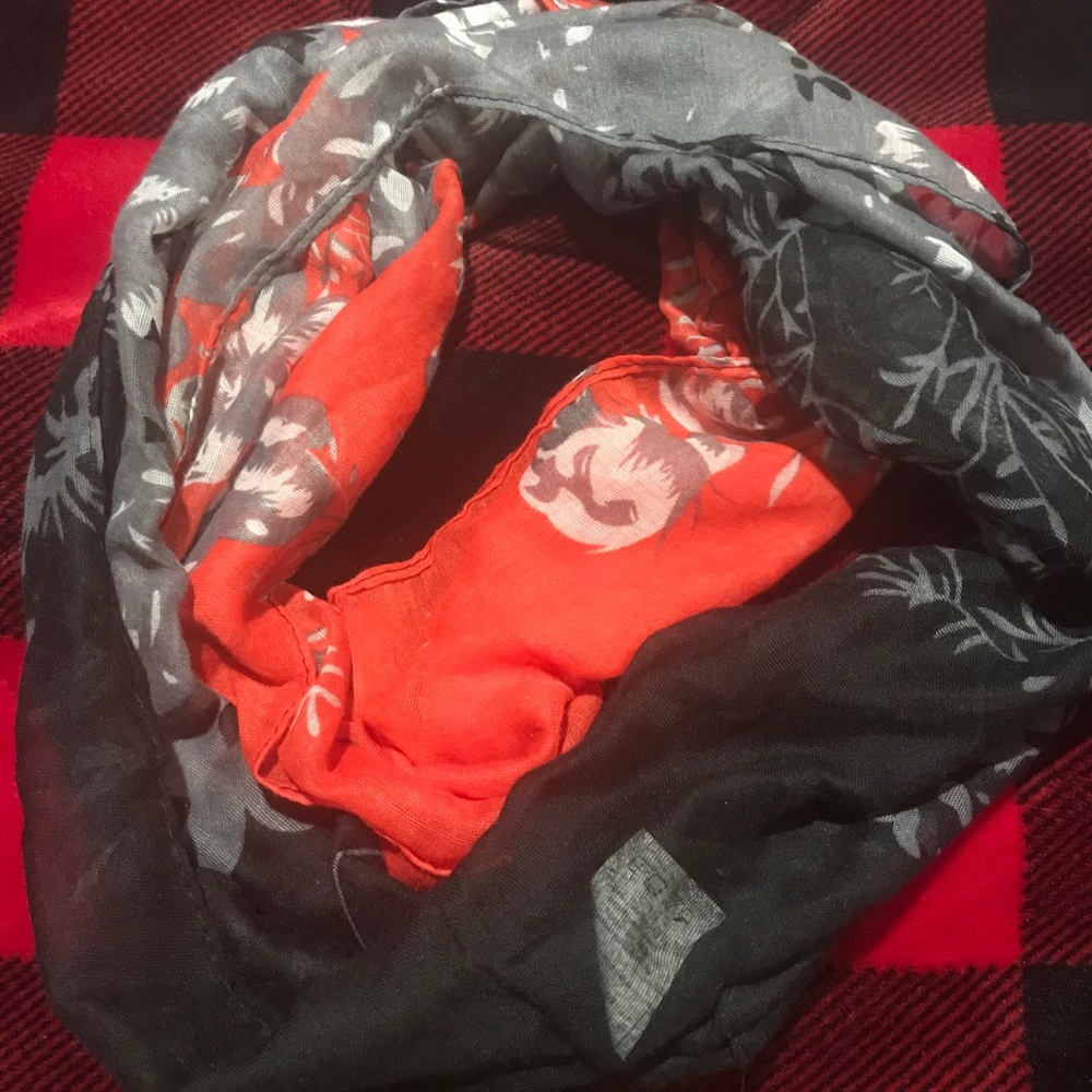 Red / black / grey / white infinity scarf